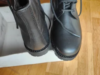 Botas zapato artesanas Losal Negras