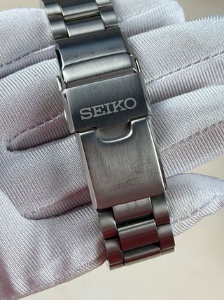 Seiko Prospex Marine Master 200 GMT