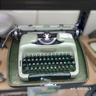 Máquina de escribir antigua Voss ST32