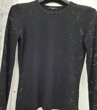 Maglia nera Sisley con fantasia floreale