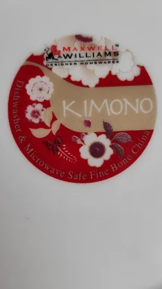 Piatto di porcellana cinese con fiori