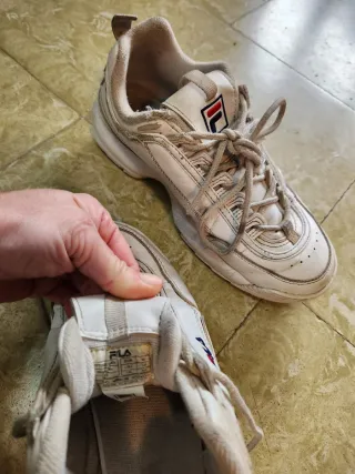 Zapatillas Fila Beige/Blancas Talla 38