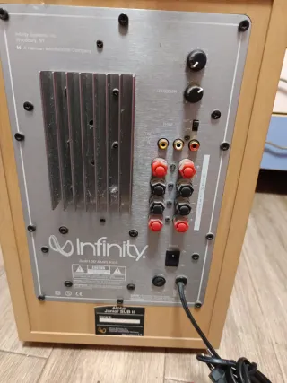 Equipo Sonido Amplificador y 3 Altavoces