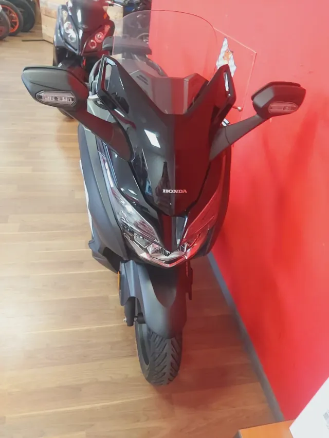 Honda Forza 125cc Maxiscooter Automática