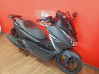 Honda Forza 125cc Maxiscooter Automática
