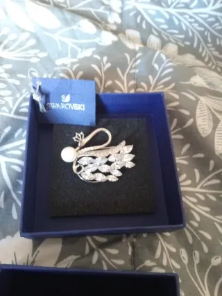 Broche Swarovski Cisne con Perla y Cristales