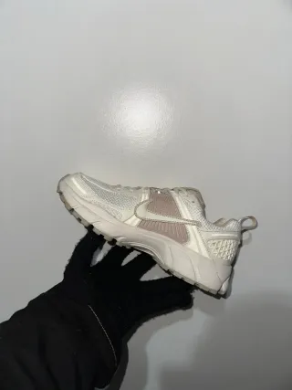 Nike Vomero 5 Rosa/Bianco