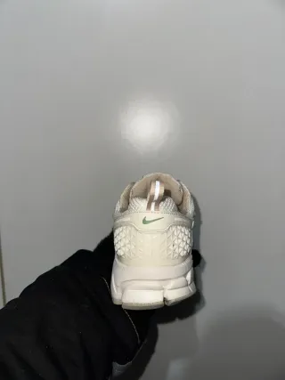 Nike Vomero 5 Rosa/Bianco