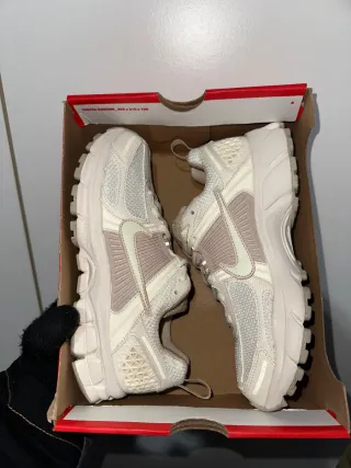 Nike Vomero 5 Rosa/Bianco