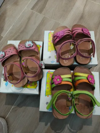 3 pares sandalias niña Talla 25