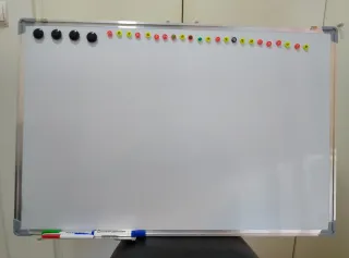 Pizarra Blanca Magnética + 26 imanes