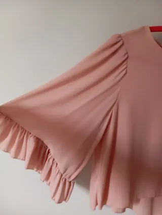 Blusa gasa rosa volantes manga murciélago
