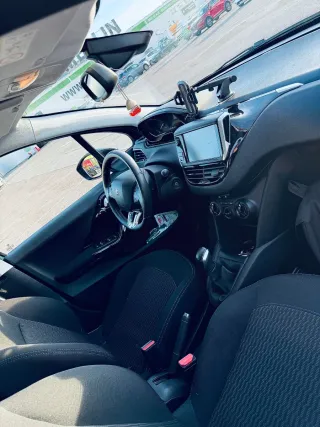 Peugeot 208 2018