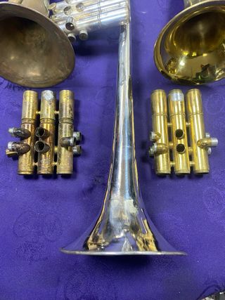 Campana de corneta y trompeta