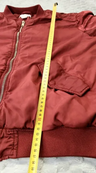 Chaqueta Bomber H&M Borgoña Estilo Retro