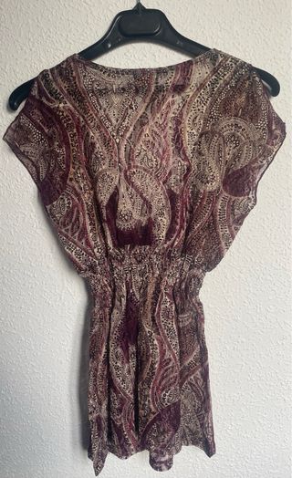 Camiseta vaporosa Bershka estampado cachemir