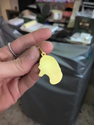 Colgante Cristo Cachorro Oro 18k