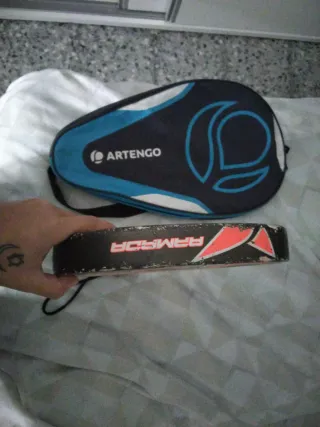 Pala de pádel Drop Shot con funda