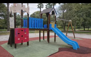 Parque infantil exterior