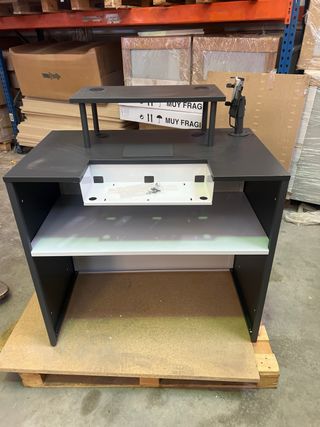 Mostrador de cobro negro puesto de cobro