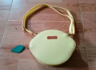 Bolso en forma de limón, muy original  (NUEVO)