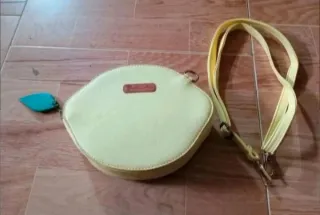 Bolso en forma de limón, muy original  (NUEVO)