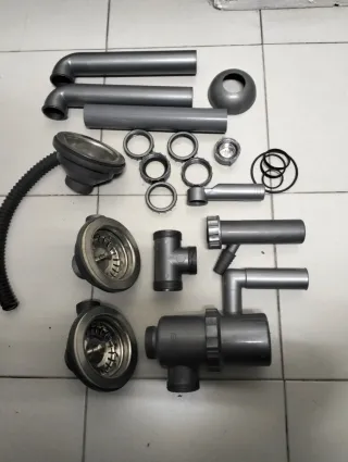 Materiale idraulico per scarico lavello