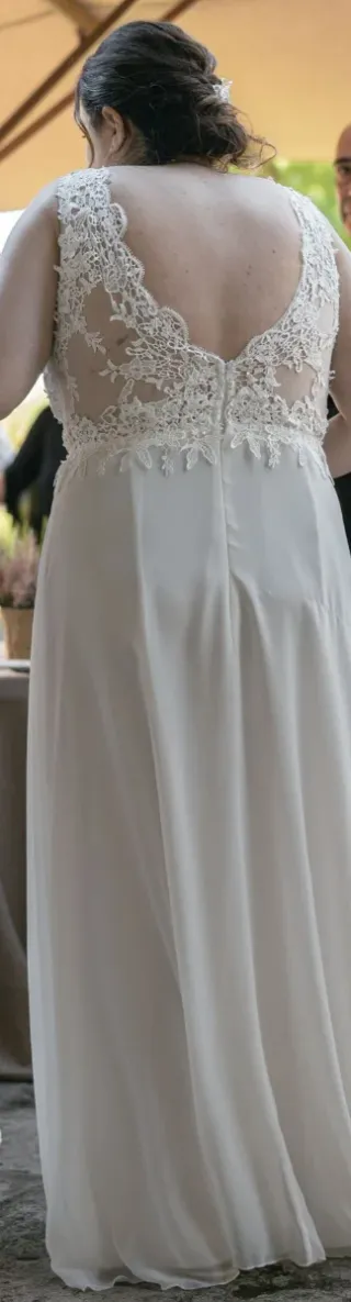 Vestido de Novia Boho Beige y Blanco