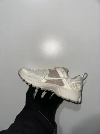 Nike Vomero 5 Beige/Bianco
