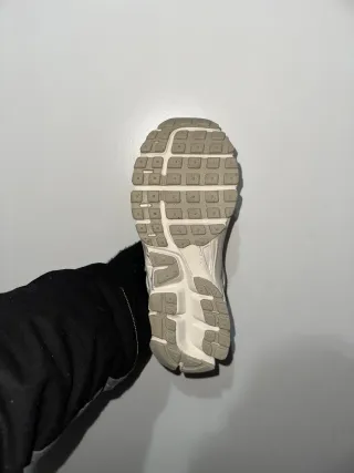 Nike Vomero 5 Beige/Bianco