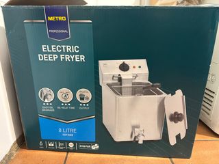 Freidora Eléctrica Metro 8L