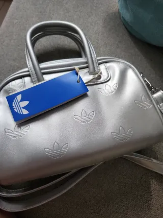 Bolso Adidas plateado