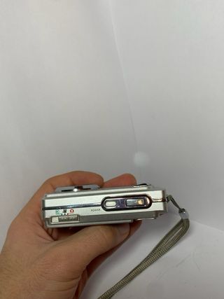 Cámara Digital BenQ DC E53+