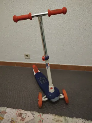 Patín 3 Ruedas con Luces