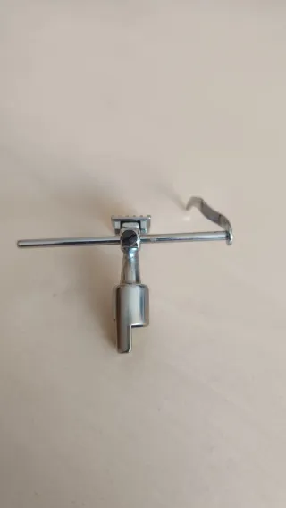 Prensatelas REFREY 427 para coser con doble Aguja