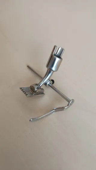 Prensatelas REFREY 427 para coser con doble Aguja