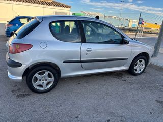 Peugeot 206 2003