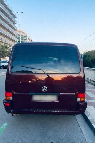 Volkswagen Transporter1994, con avería en el motor
