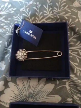 Aguja Mantilla Swarovski