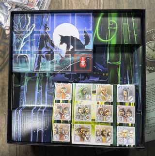 Juego de mesa Ghost Stories + exp White Moon