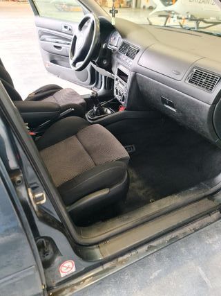 Volkswagen Golf 2001