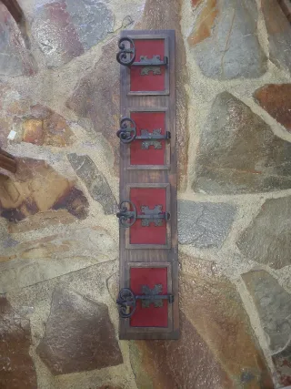 Perchero de forja rústico