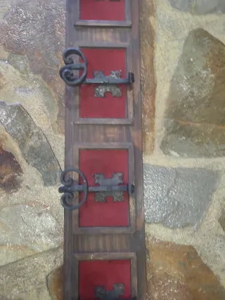 Perchero de forja rústico