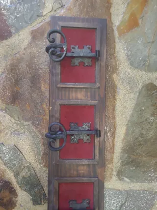 Perchero de forja rústico