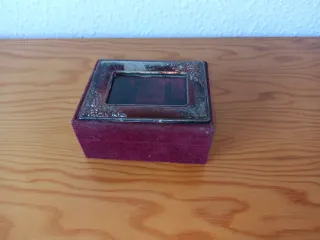 Cajita de joyas terciopelo rojo y marco plata