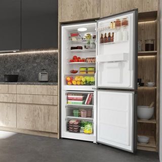 Nevera Combi Inox Oscuro 296L NUEVA A ESTRENAR!!