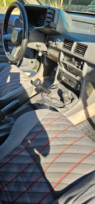 Opel Frontera Sport 2.0