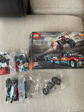 LEGO Technic 42106 con parti mancanti