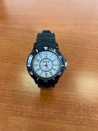 Reloj DKT Analógico Negro