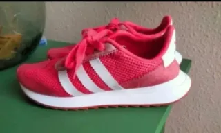 Zapatillas Adidas Rojas y Blancas